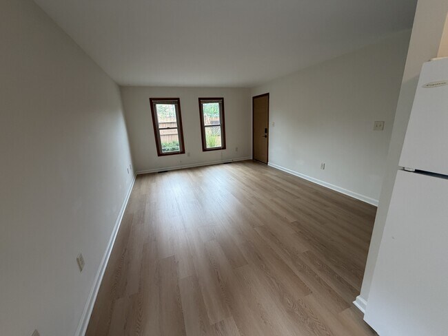 Building Photo - 131 Newberry Ave