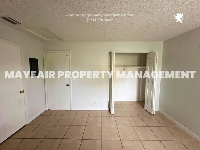 Building Photo - 4523 Gulfstream Rd