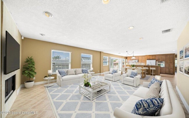 Building Photo - 335 Arrowhead Ln
