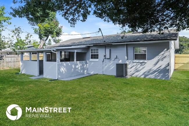 Building Photo - 1512 Lady Ave