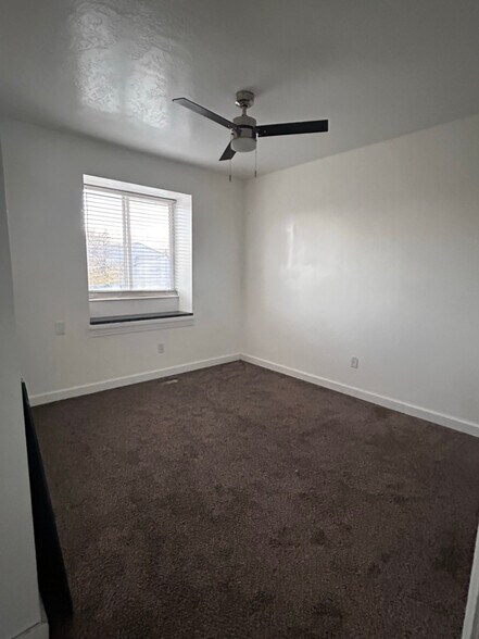 Building Photo - 6635 W 6635 S