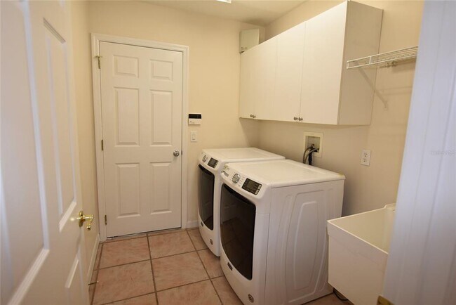 Building Photo - 9153 Phillips Grove Terrace