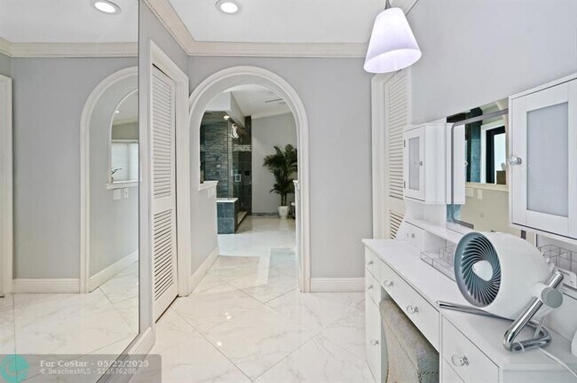Building Photo - 4501 Briarcliff Ln