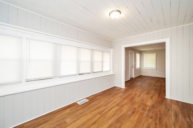 Building Photo - Newly Renovated 3-Bed, 2-Bath Home in Birm...