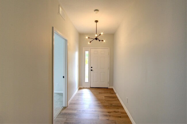 Building Photo - 5868 Duskywing Dr