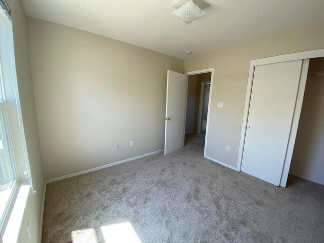 Building Photo - 10728 Miera Dr NW