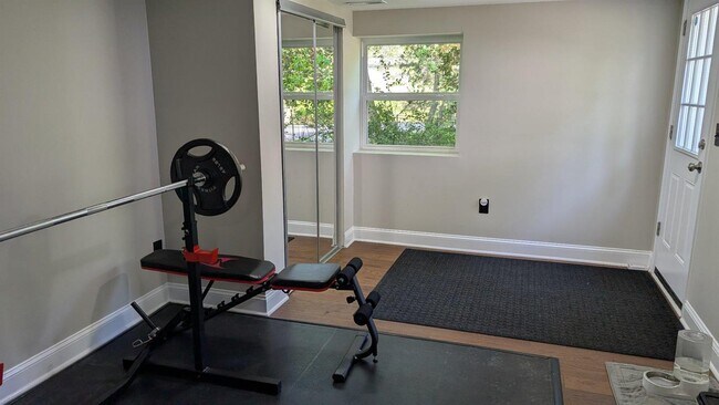 Building Photo - 15715 Tierra Dr