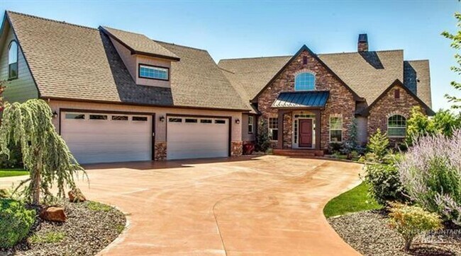 Primary Photo - Exquisite home on acreage in Star