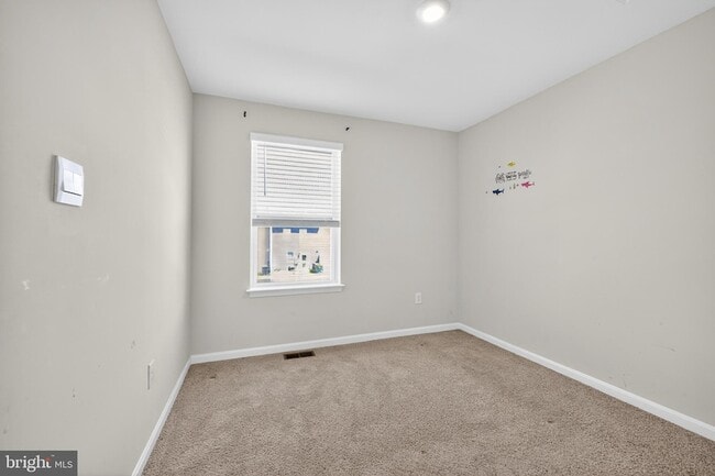 Building Photo - 525 Little Eden Wy