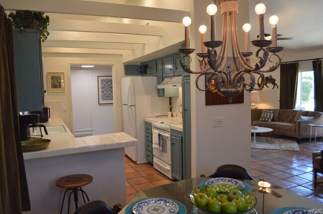 Building Photo - Casa Sonora, Furnished, Seasonal terms