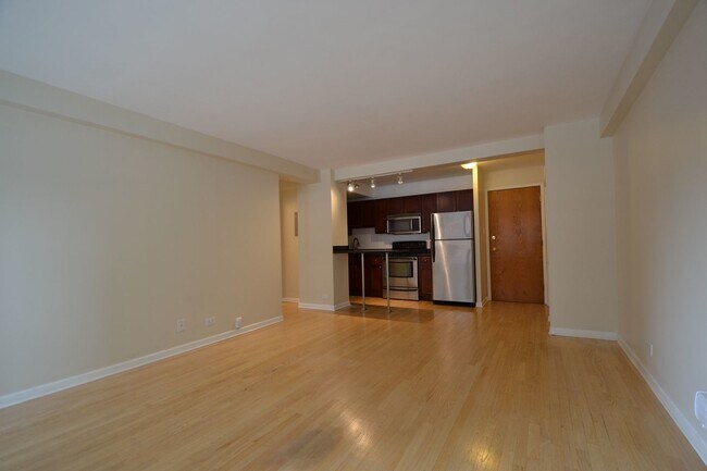 Building Photo - 4180 N Marine Dr