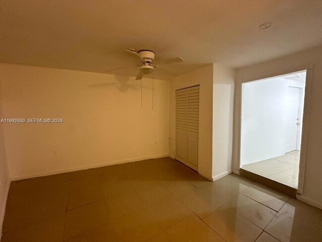 Building Photo - 1572 NE 149th St
