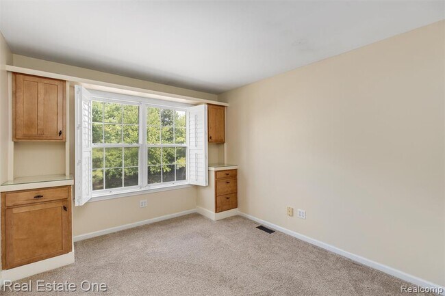 Building Photo - 2847 Barclay Way