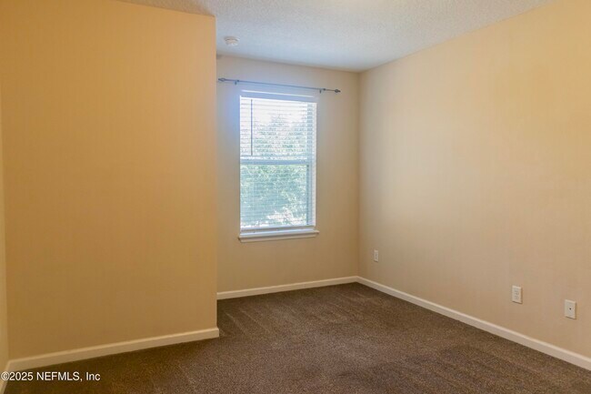 Building Photo - 4220 Plantation Oaks Blvd