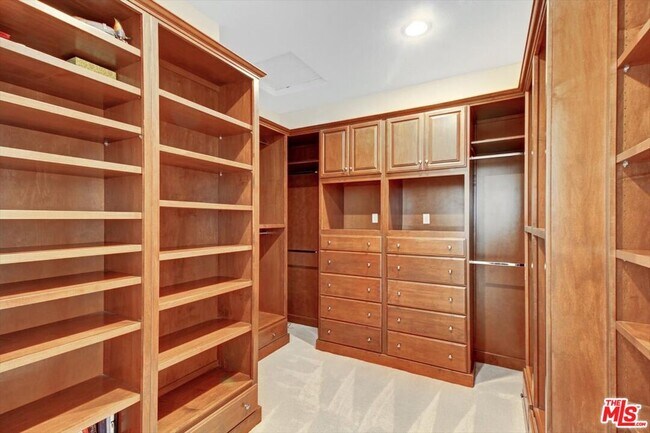 Building Photo - 2860 Dewdrop Pl