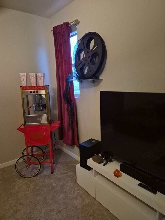 Building Photo - Spacious 3BR House in North Las Vegas