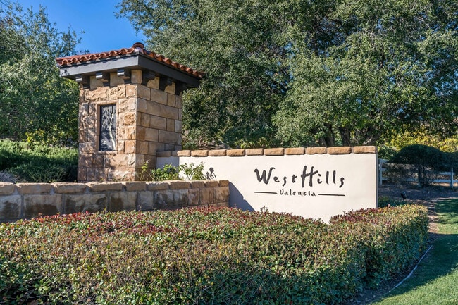 Building Photo - 28629 Farrier Dr