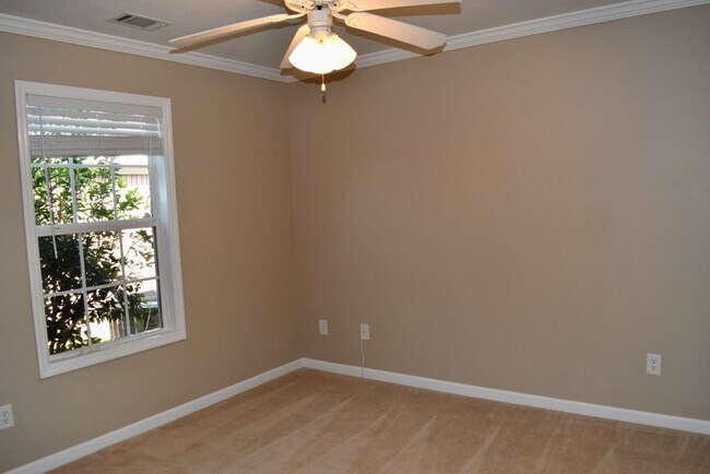 Building Photo - 1074 Grove Landing Ln