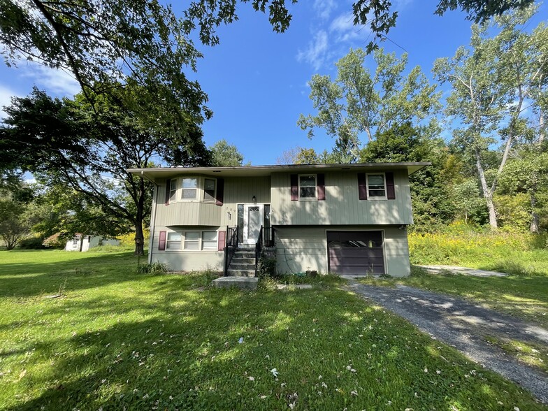 Building Photo - 289 Brooktondale Rd