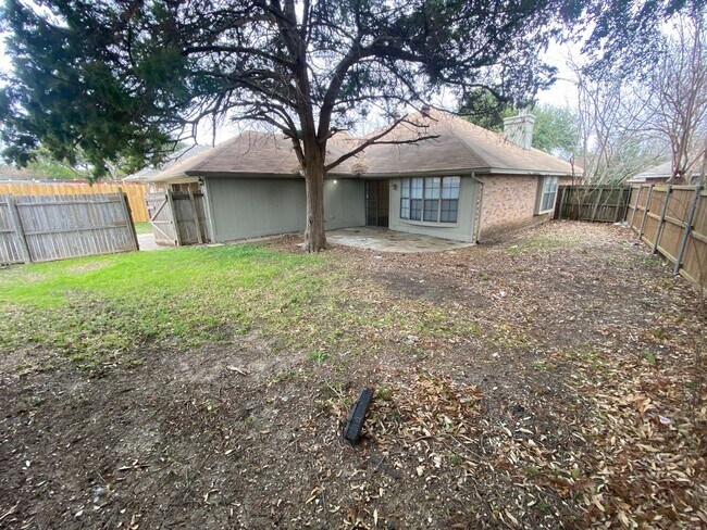 Building Photo - Nice Single Family Home in Cedar Hill