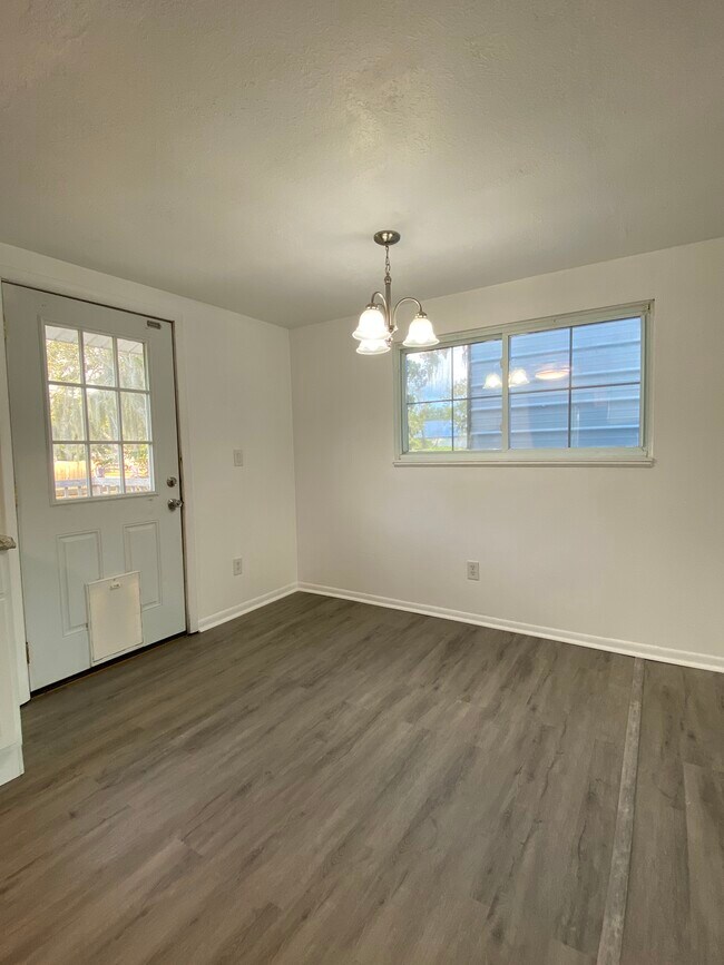 Building Photo - 12120 71st St E