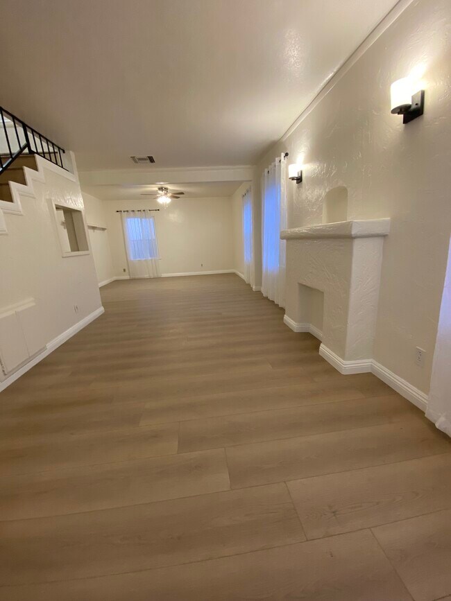 Building Photo - 5460 Pine Ave