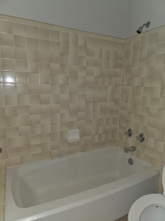 Building Photo - 3729 Sutor Ct