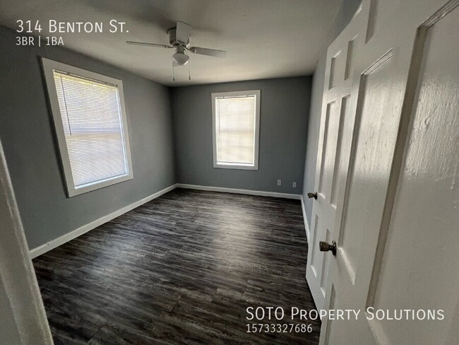 Building Photo - 314 Benton St