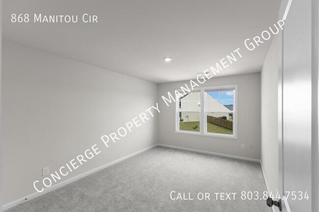 Building Photo - 868 Manitou Cir