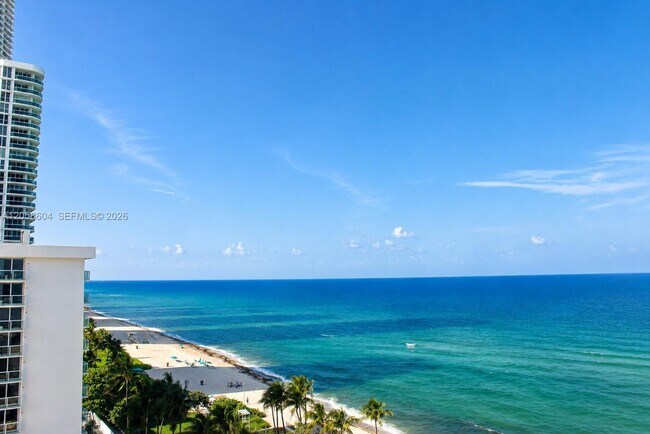 Building Photo - 16699 Collins Ave