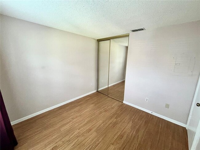 Building Photo - 4908 Myrtle Oak Dr