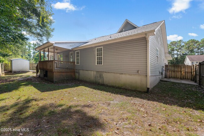 Building Photo - 200 Druid Ct