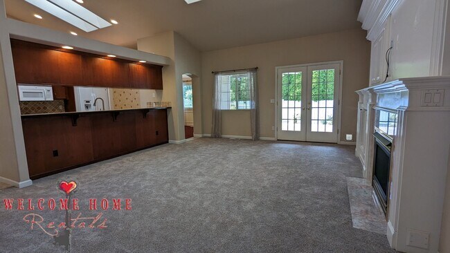 Building Photo - Greene - 2431