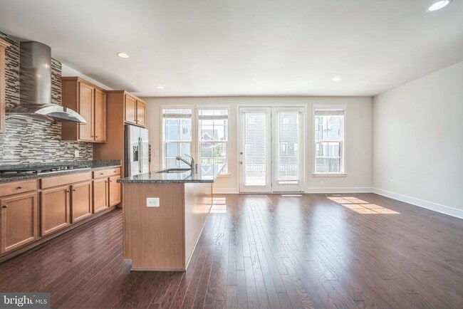 Building Photo - 25443 Hartland Orch Ter