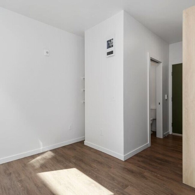 Interior Photo - Freya