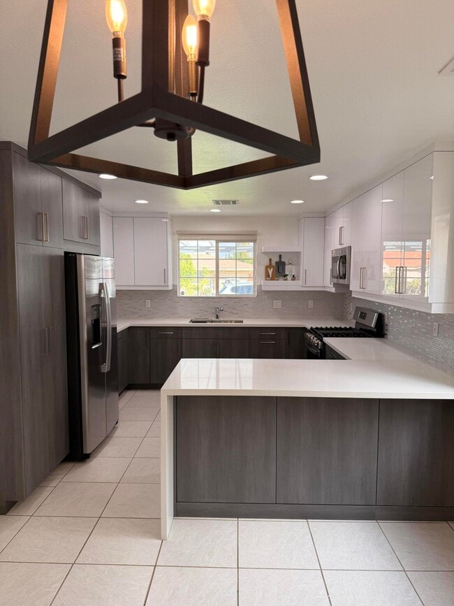 Building Photo - 51905 Avenida Velasco