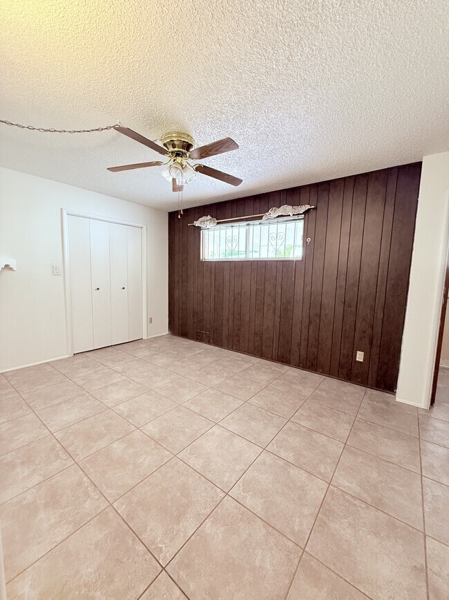 Building Photo - 4834 N Los Altos Pl