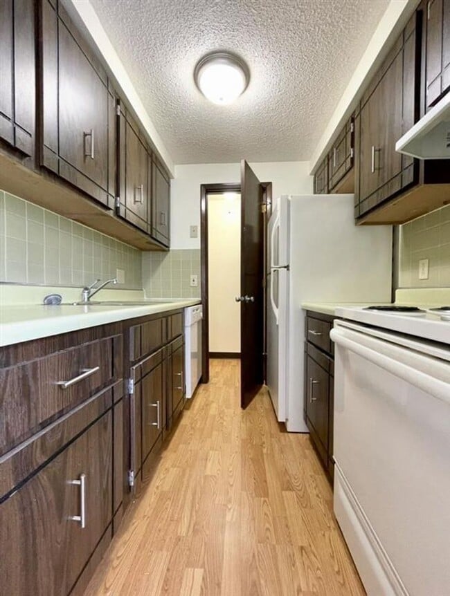 Interior Photo - Buffalo Creek Commons