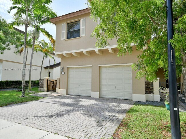 Building Photo - 8940 SW 228th Ln