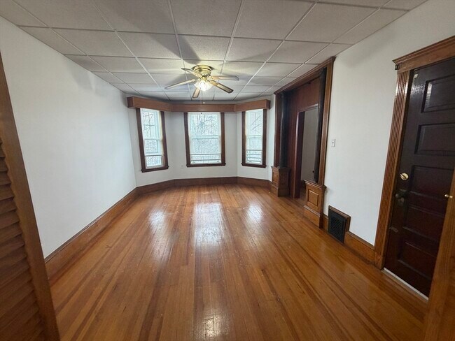 Building Photo - 1114 Bennington St