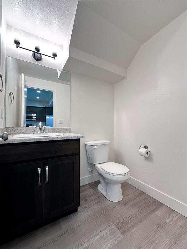 Building Photo - 225 W 950 S