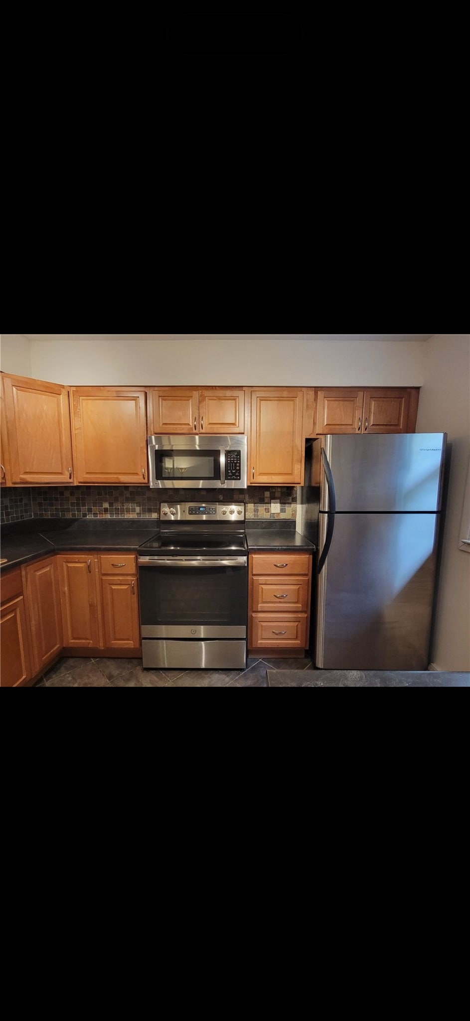 Building Photo - 611 Broadhead Ave