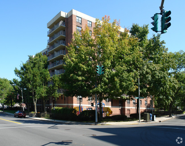 Who Manages 100 Columbus Avenue In Tuckahoe New York Marble Hall Apartments - 100 Columbus Ave Tuckahoe NY 10707 | Apartment