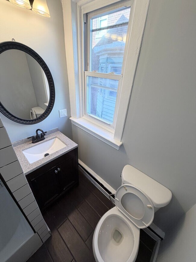 Building Photo - 106 Virginia Ave