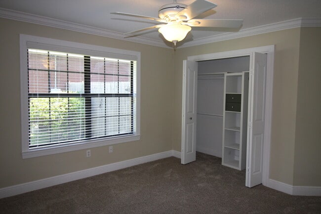 Building Photo - 6 Kimbrough Rd