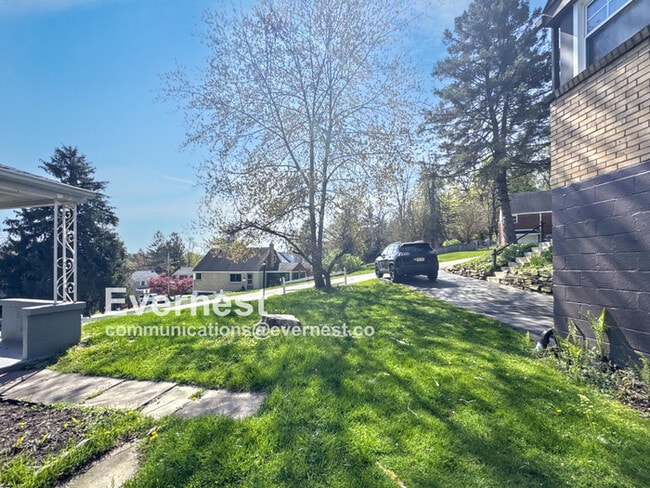 Building Photo - 3037 Blackridge Ave