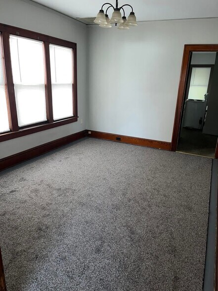 Building Photo - 508 Taylor Ave