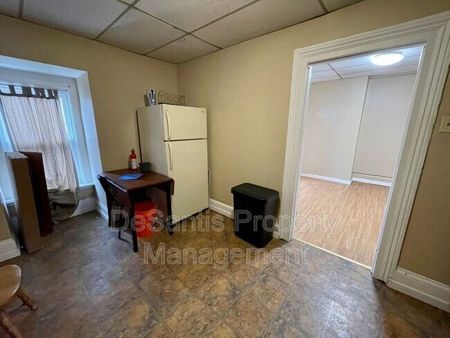 Building Photo - 19 Enon Wy