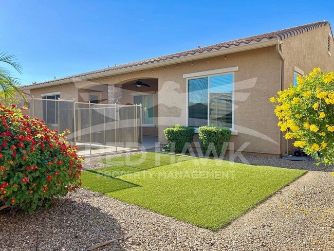 Building Photo - 3567 E Chestnut Ln