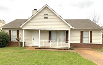 Building Photo - 4267 Kings Valley Cove E